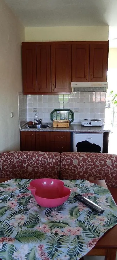 Phyllis Maisonettes Kallithea  Greece