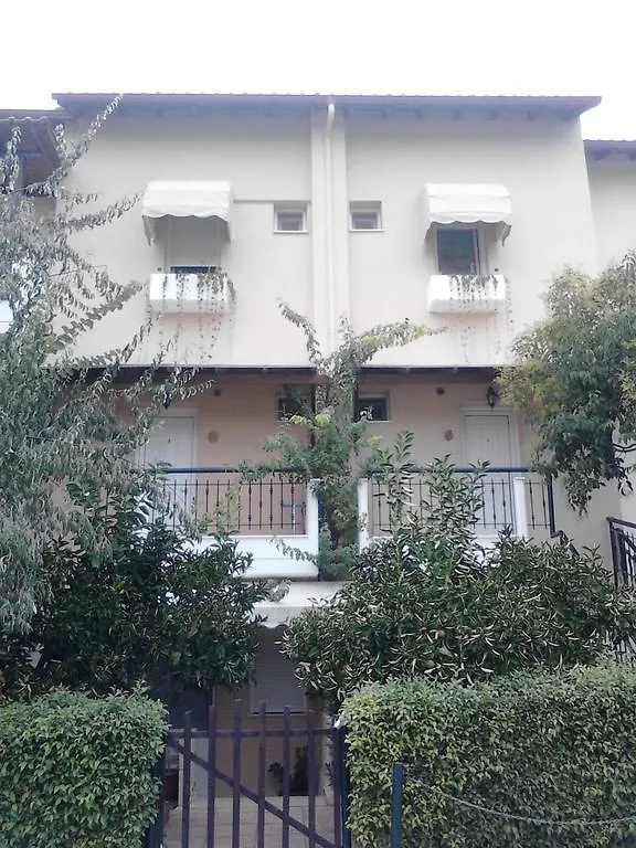 Phyllis Maisonettes Kallithea