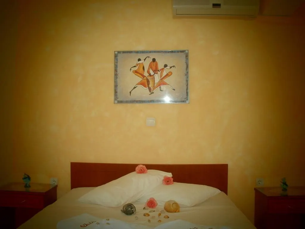 Phyllis Maisonettes Kallithea
